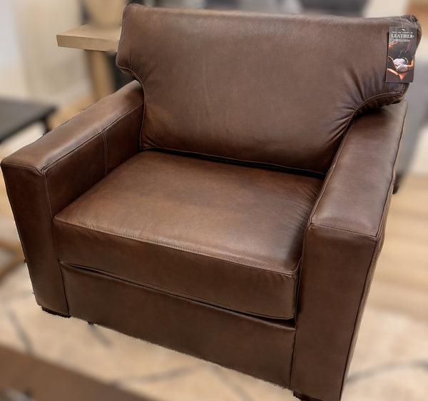 Tennessee Custom Upholstery Baylor Leather Chair