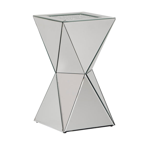 Signature Design by Ashley Gillrock Accent Table A4000171 IMAGE 1