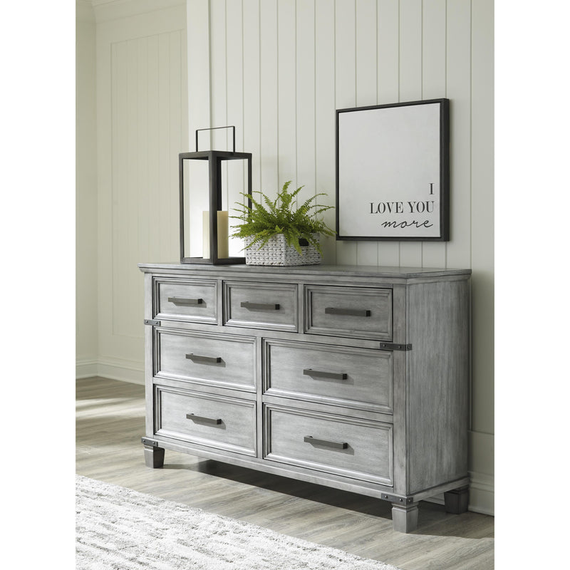 Signature Design by Ashley Dressers 7 Drawers B772-31 IMAGE 5