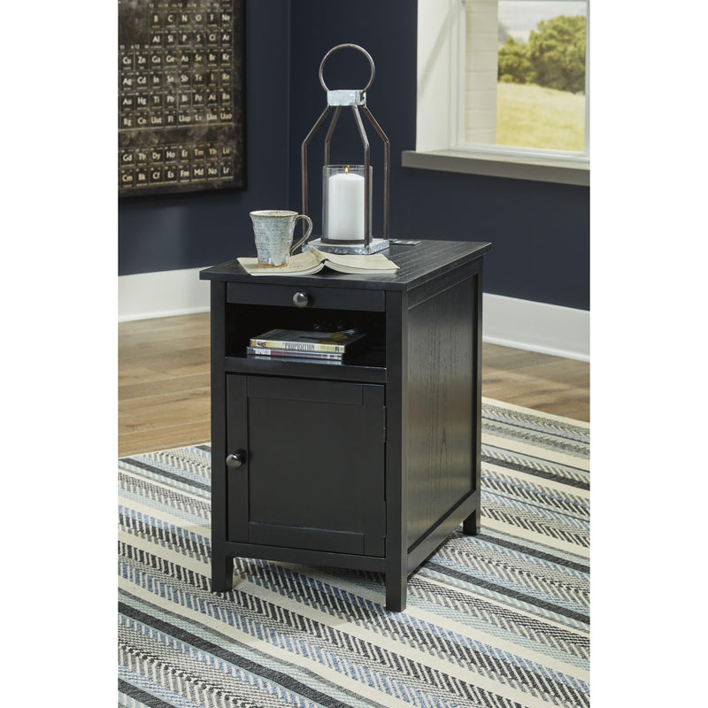 Signature Design by Ashley Treytown End Table T300-617 IMAGE 6